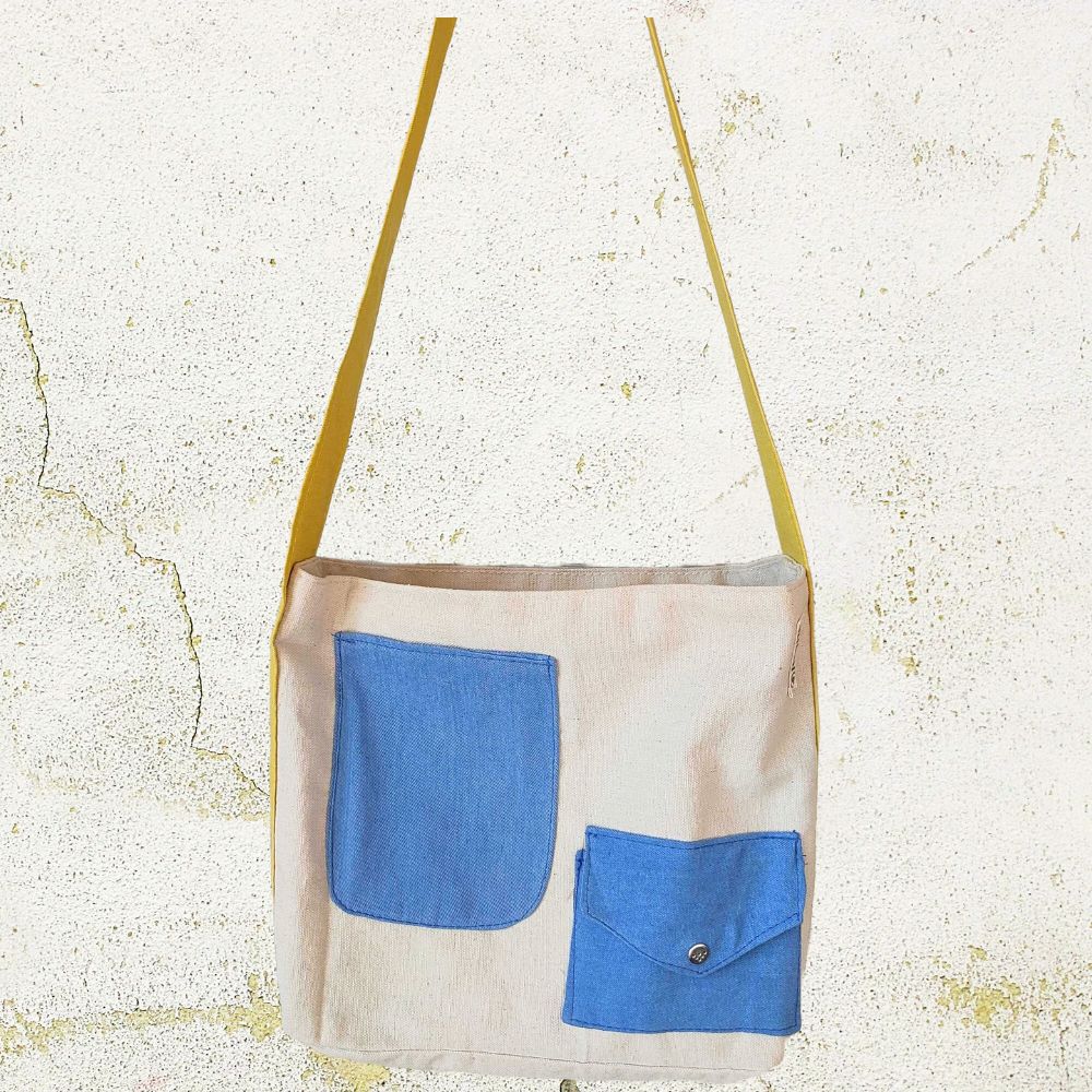 stylish crossbody pouch for men and women